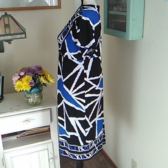 AB Studio Graphic Knit Dress - Picture 3 of 11